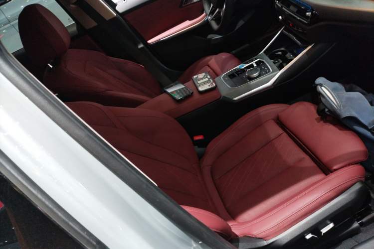 Used BMW i3 2025 eDrive 35 L
