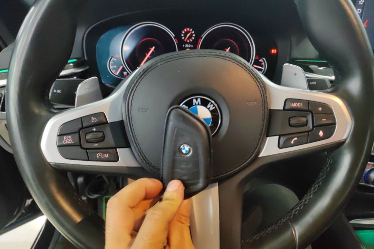 Used BMW 5 Series 2018 530Li Leading Model M Sport Package