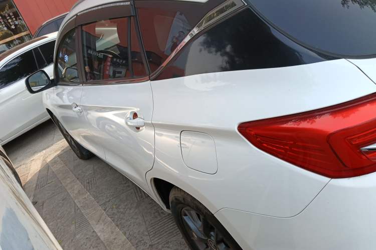 Used BYD Song 2020 Classic Edition 1.5T Automatic Elite Model
