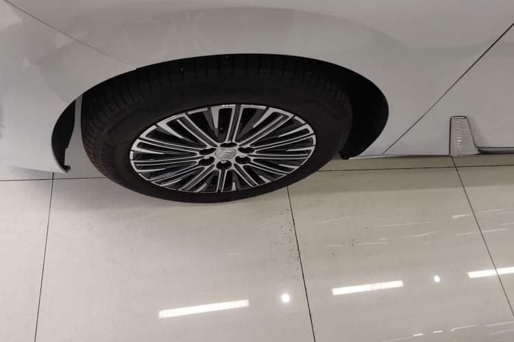 Used Buick GL8 New Energy 2024 Lu Zun Deluxe Edition 7-Seater
