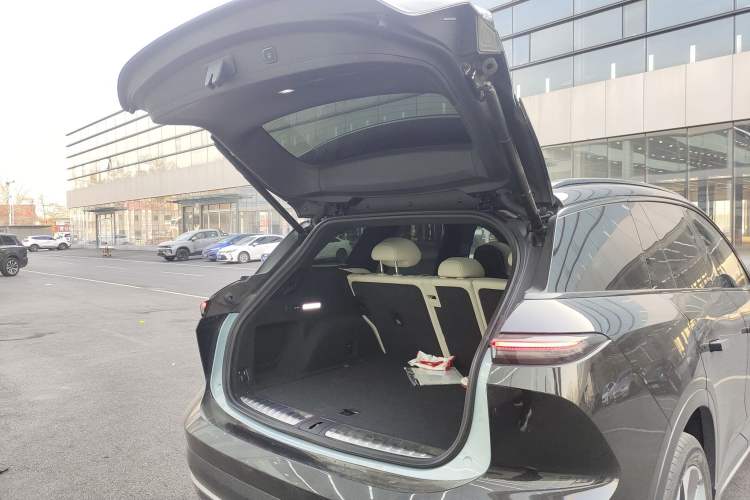 Used Nio ES6 2023 75 kWh
