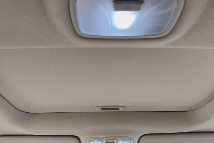 Used Hyundai ix35 2013 2.0L Automatic Two-Wheel Drive Smart GLS China V Standard
