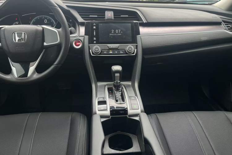 Used Honda Civic 2016 220TURBO CVT Luxury Edition
