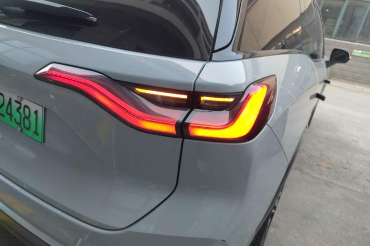 Used Nio ES8 2020 415 km Signature Edition 6-Seater Version
