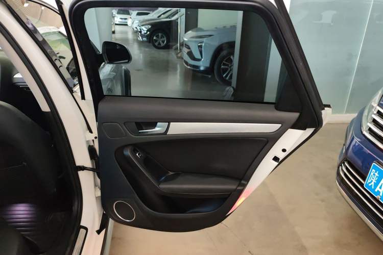 Used Audi A4 2014 40 TFSI allroad quattro plus version
