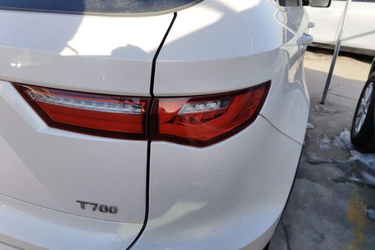 Used Zotye T700 2017 1.8T Dual-Clutch Prestige Model
