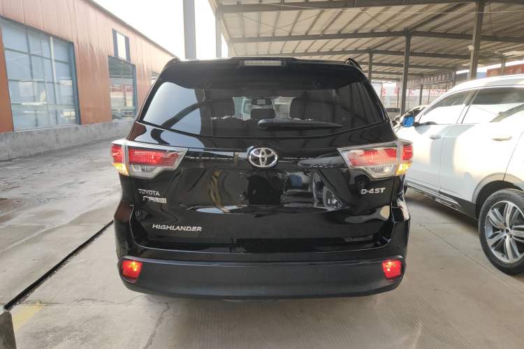 Used Toyota Highlander 2015 2.0T Two-Wheel Drive Elite Edition 7 Seats
