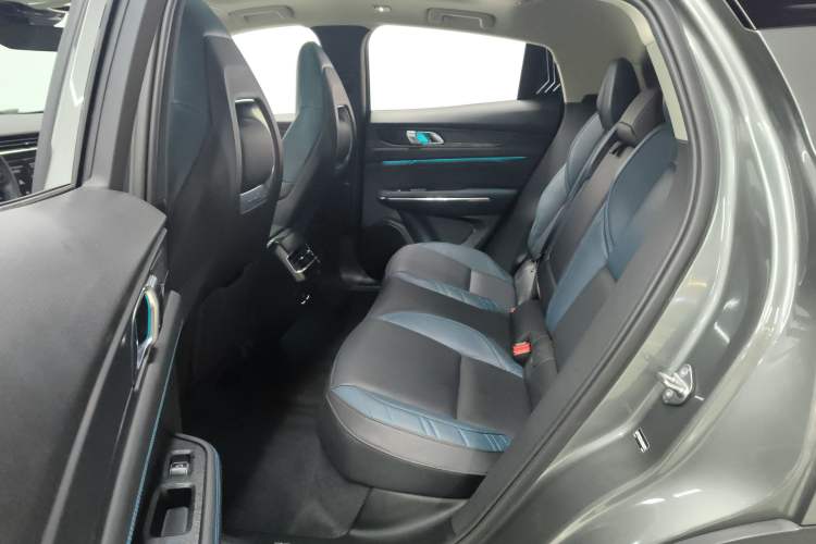 Used Lynk & Co 05 2020 2.0TD Two-Wheel Drive Shine Halo