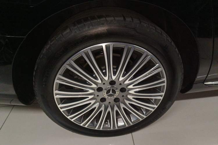 Used Mercedes-Benz E-Class 2023 Updated E 300 L Luxury Edition
