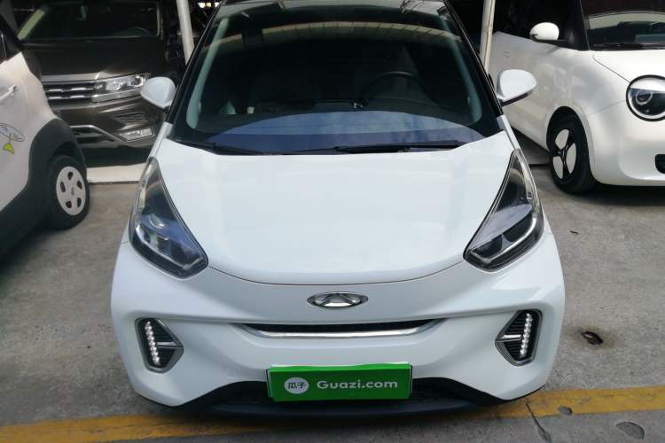 Used Chery Little Ant 2022 Restyled Version Sweet Pink Edition Half-Sugar Version 30.6 kWh 30 kW 301 km
