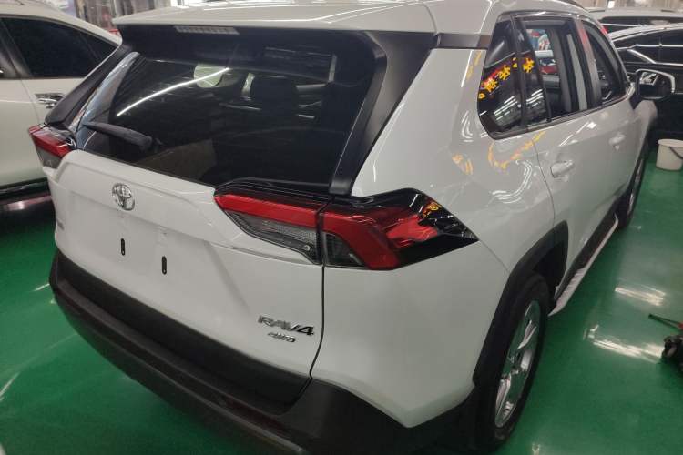 Used Toyota RAV4 2020 2.0L CVT 4x4 Trend Edition
