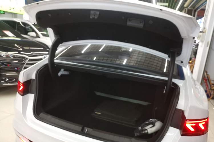 Used BYD Qin PLUS 2024 HONOR Edition DM-i 55KM Leading Model
