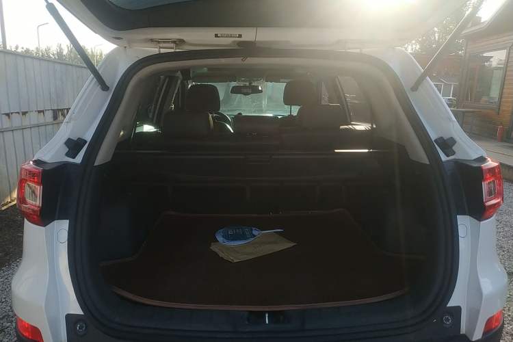 Used Changan CS75 2016 1.8T Automatic Elite Model China V Standard
