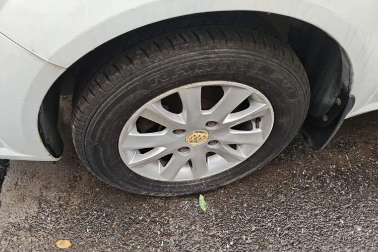 Used Buick Excelle 2015 1.5L Manual Classic Trim
