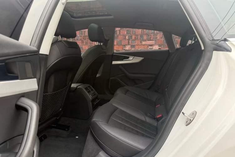 Used Audi A5 2017 Sportback 40 TFSI Fashion Model
