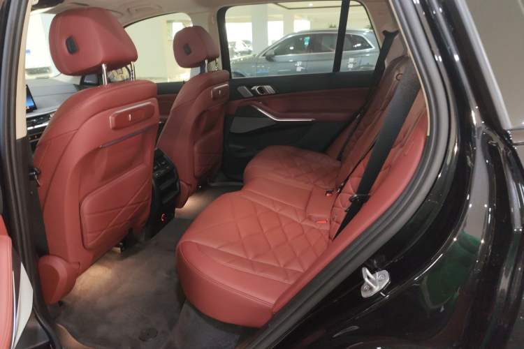 Used BMW X5 2023 xDrive 30Li Luxury M Sport Night Edition Package
