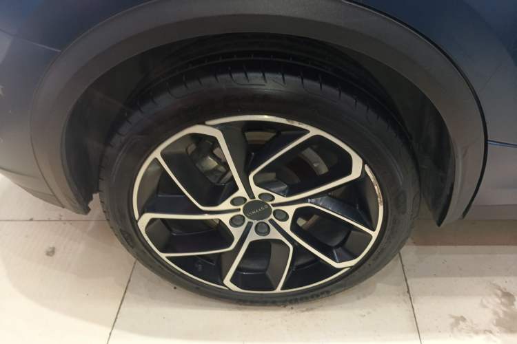 Used Lynk & Co 05 2020 2.0TD Two-Wheel Drive Shine Halo