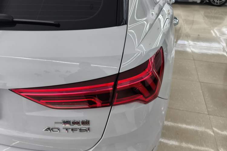 Used Audi Q3 2024 40 TFSI Fashion Dynamic Model