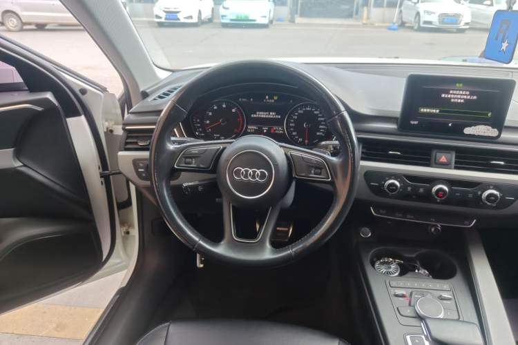 Used Audi A4L 2019 40 TFSI Ambition Version China V
