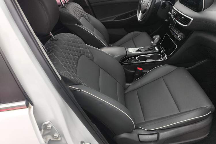 Used Hyundai Tucson 2020 280TGDi Two-Wheel-Drive GLS Fashion Edition China VI Standard
