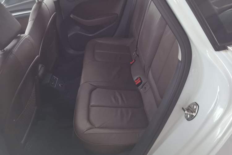 Used Audi A3 2014 Limousine 35 TFSI Automatic Comfort Model