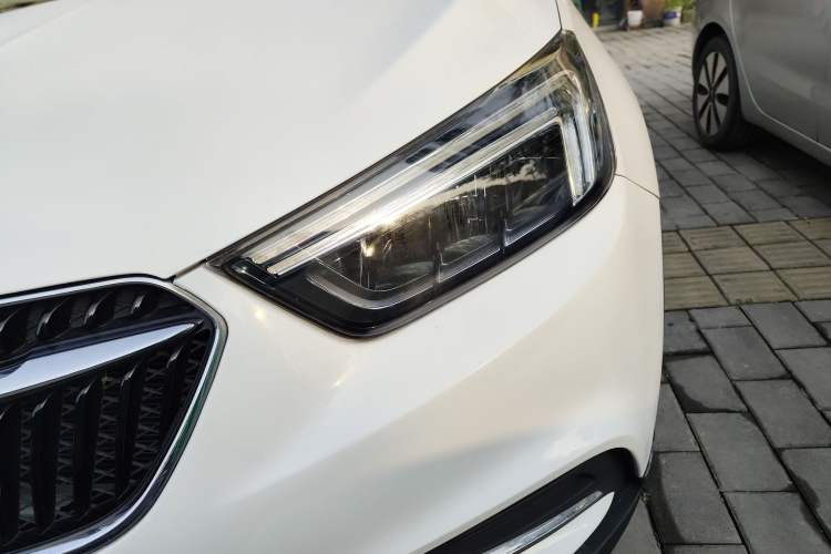 Used Buick Encore 2017 18T Automatic Two-Wheel Drive Urban Elite Model