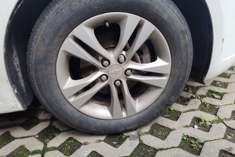 Used Chevrolet Cruze 2015 1.5L Classic SE MT