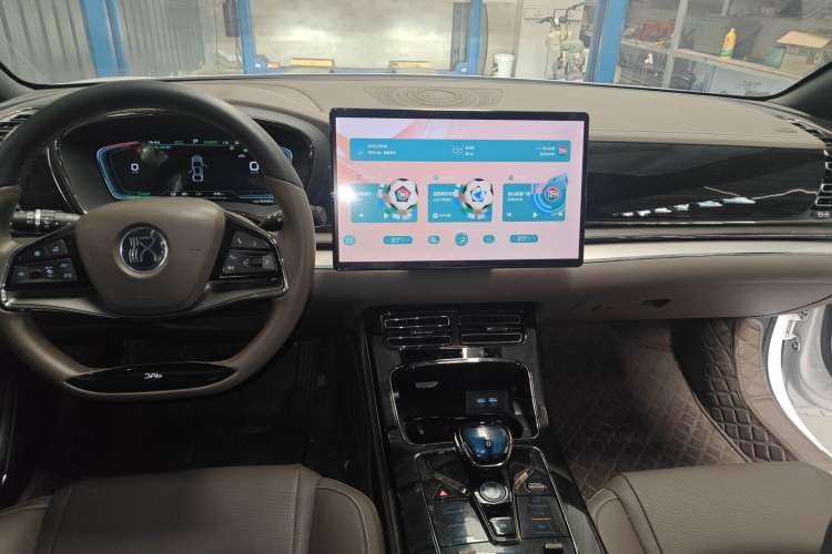 Used BYD Han 2020 EV Long-Range Luxury Model
