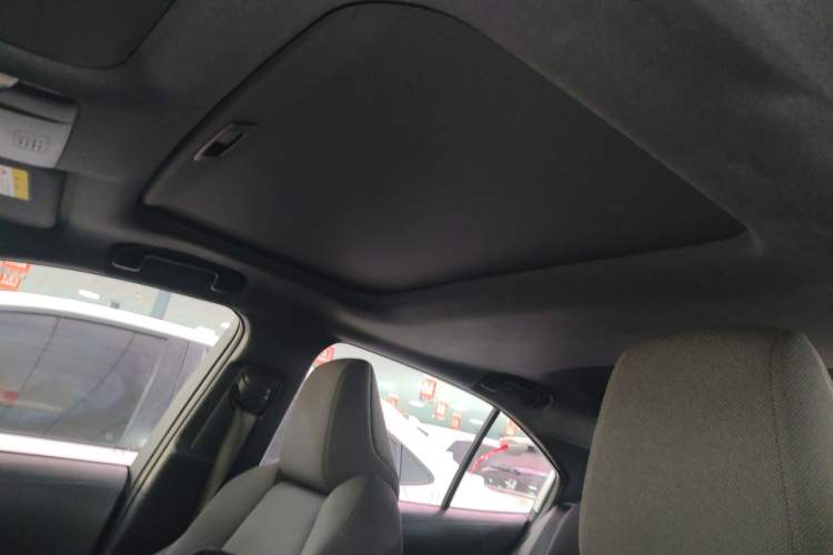 Used Toyota Levin 2023 185T CVT Luxury Edition
