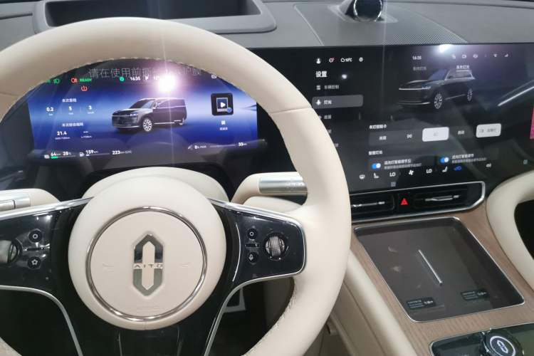 Used Hima AITO M9 2024 Range-Extended Ultra Version 42 kWh 6-Seater Model