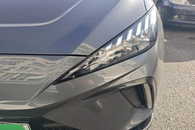 Used MG 4 EV 2022 520 km Flagship Edition