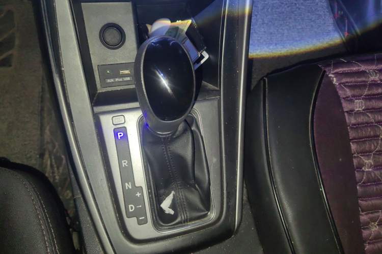 Used Hyundai Elantra (5th Generation / Langdong) 2016 1.6L Automatic Smart Version
