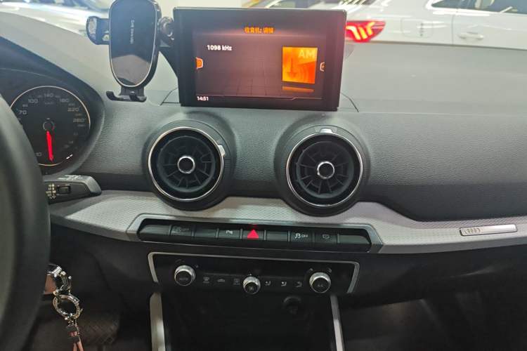 Used Audi Q2L 2018 35 TFSI Fashion Elegant Version China V
