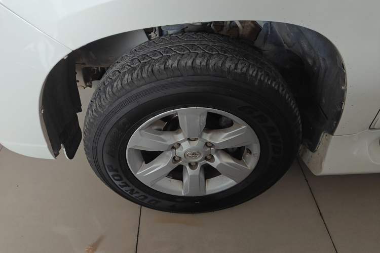Used Toyota Prado 2014 2.7L Middle East Version Parallel Import
