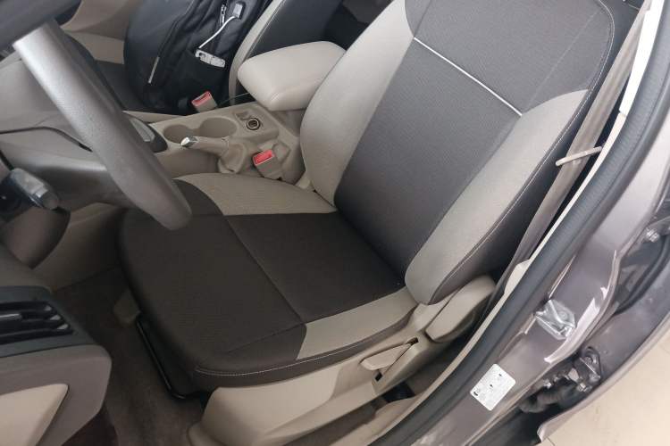 Used Ford Focus 2012 Sedan 1.6L Automatic Comfort Model
