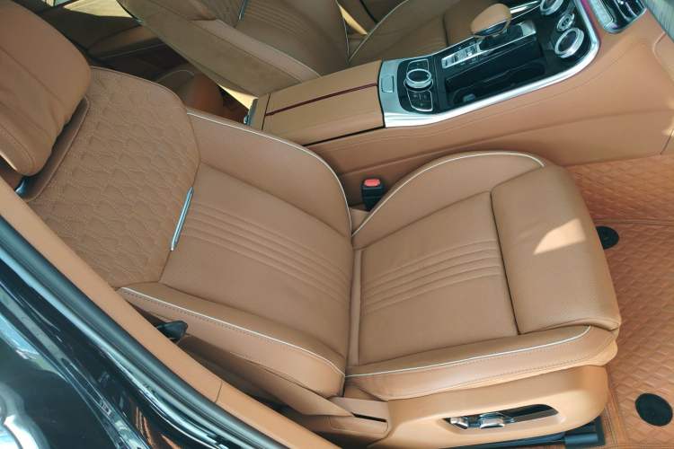 Used Hongqi H9 2020 Revised Version 2.0T Smart Connect Flagship Edition
