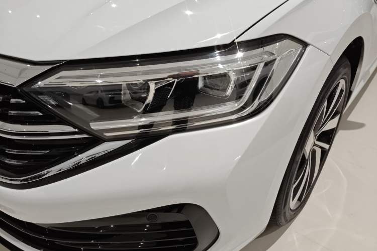 Used Volkswagen Sagitar 2023 300TSI DSG Excellence Edition
