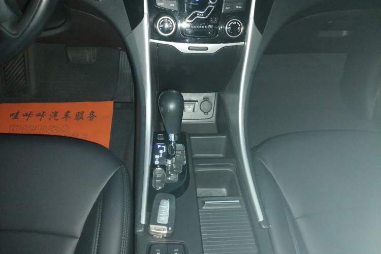 Used Hyundai Sonata 2013 2.0L Automatic Luxury Edition