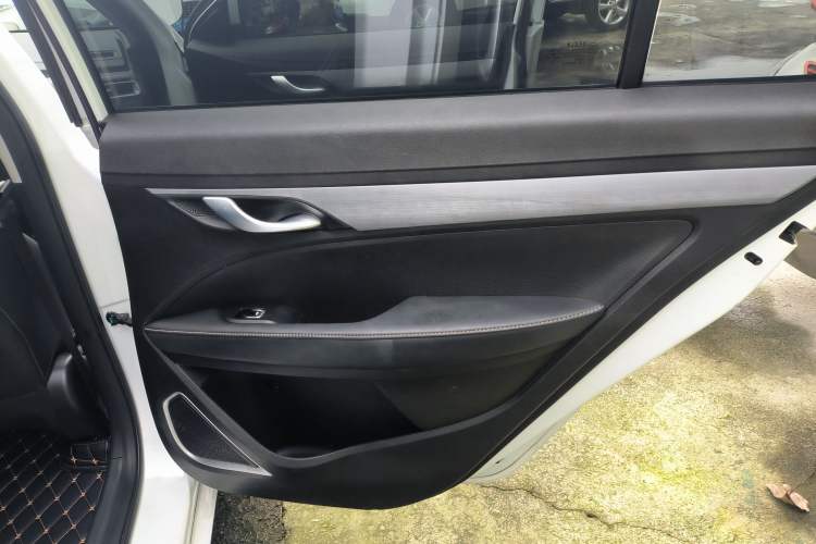 Used Geely Auto Emgrand 2021 UP 1.5L Manual Luxury Model
