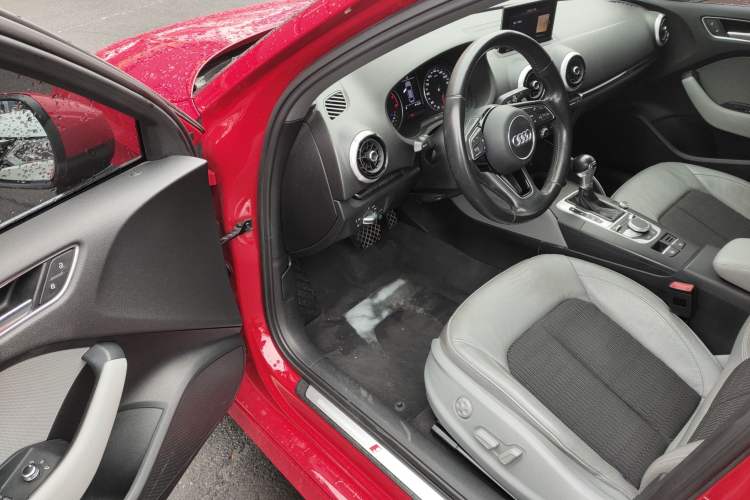 Used Audi A3 2017 Limousine 35 TFSI Fashion Model
