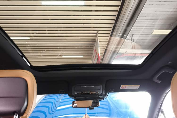 Used Lincoln Corsair 2020 2.0T Two-Wheel Drive Luxury Edition
