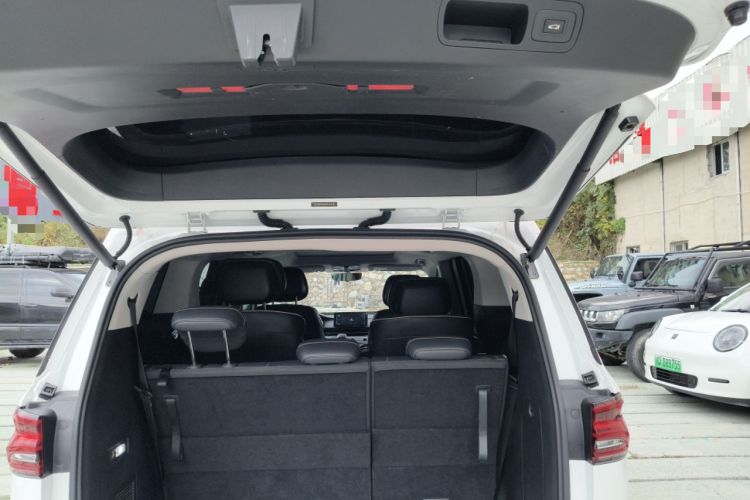 Used Roewe iMAX8 2022 400TGI Flagship Edition
