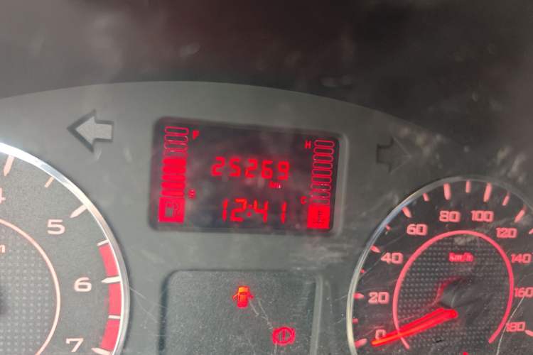 Used Wuling Hongguang V 2022 1.5L Jingqu Edition Electric-Assist LAR
