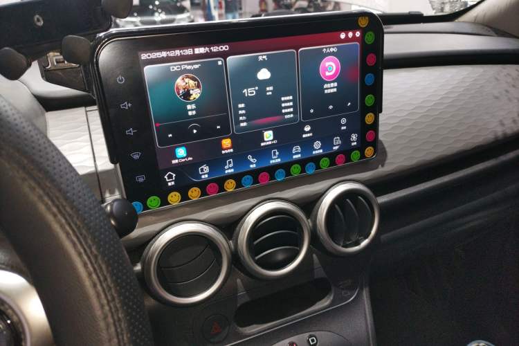 Used ORA Black Cat 2022 Updated Version 301 km Cute Pet Edition Lithium Iron Phosphate
