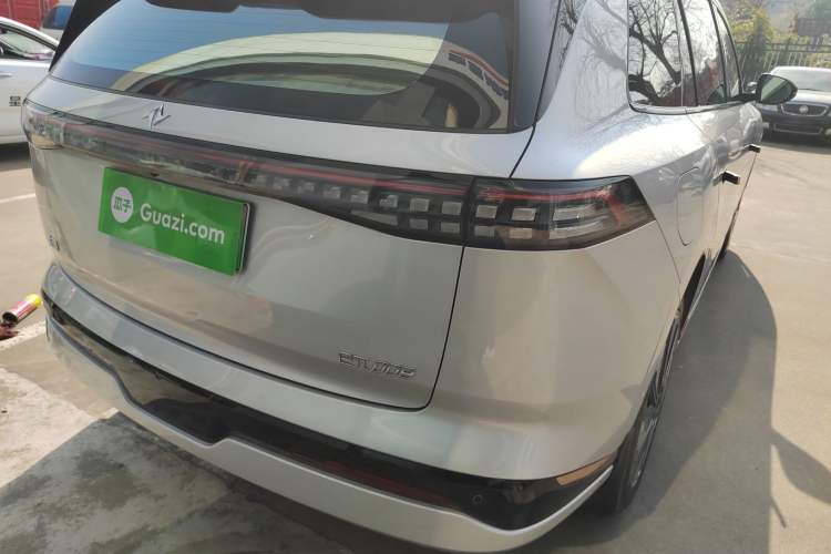 Used  eπ008 2024 210Max Range-Extended Version 6 Seats
