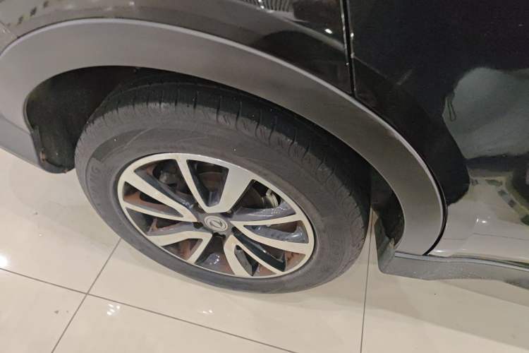 Used Dongfeng Fengon 580 2016 1.5T Manual Luxury Version