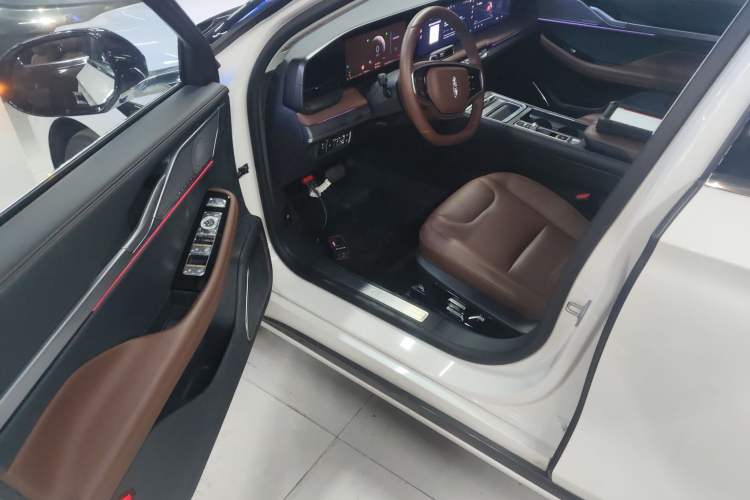 Used Lincoln Z 2025 2.0T Prestige Hybrid Edition
