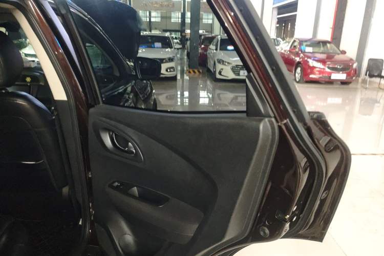 Used Renault Kadjar 2017 2.0L Two-Wheel Drive Comfort Edition
