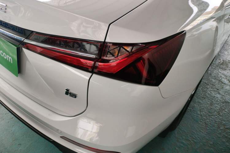 Used Roewe i5 2023 1.5L Manual Comfort Edition