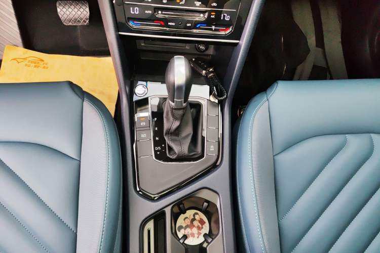 Used Volkswagen Tharu 2023 300TSI Two-Wheel-Drive Moonlight Edition
